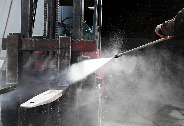 Best Oil and Grease Removal from Surfaces in Hawaiian Gardens, CA